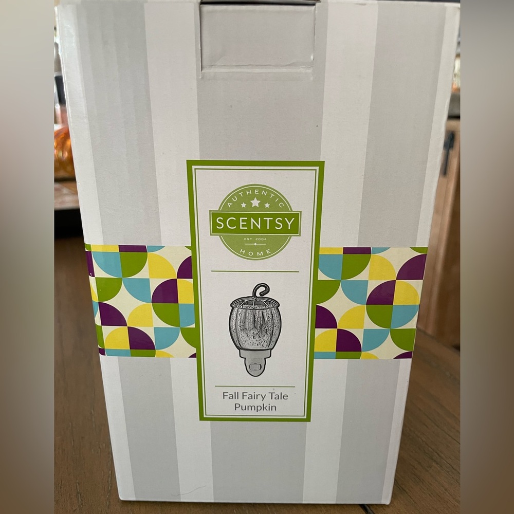 Scentsy Colorful Fall Pumpkin Warmer